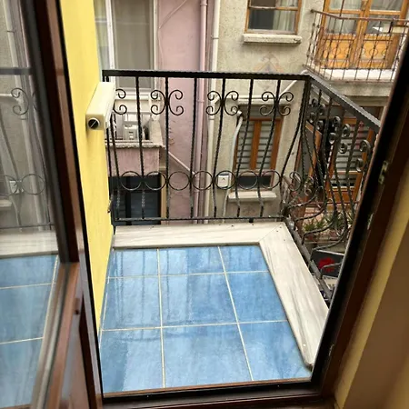 Efe Canakkale