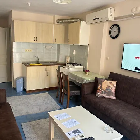 Efe Apartment *